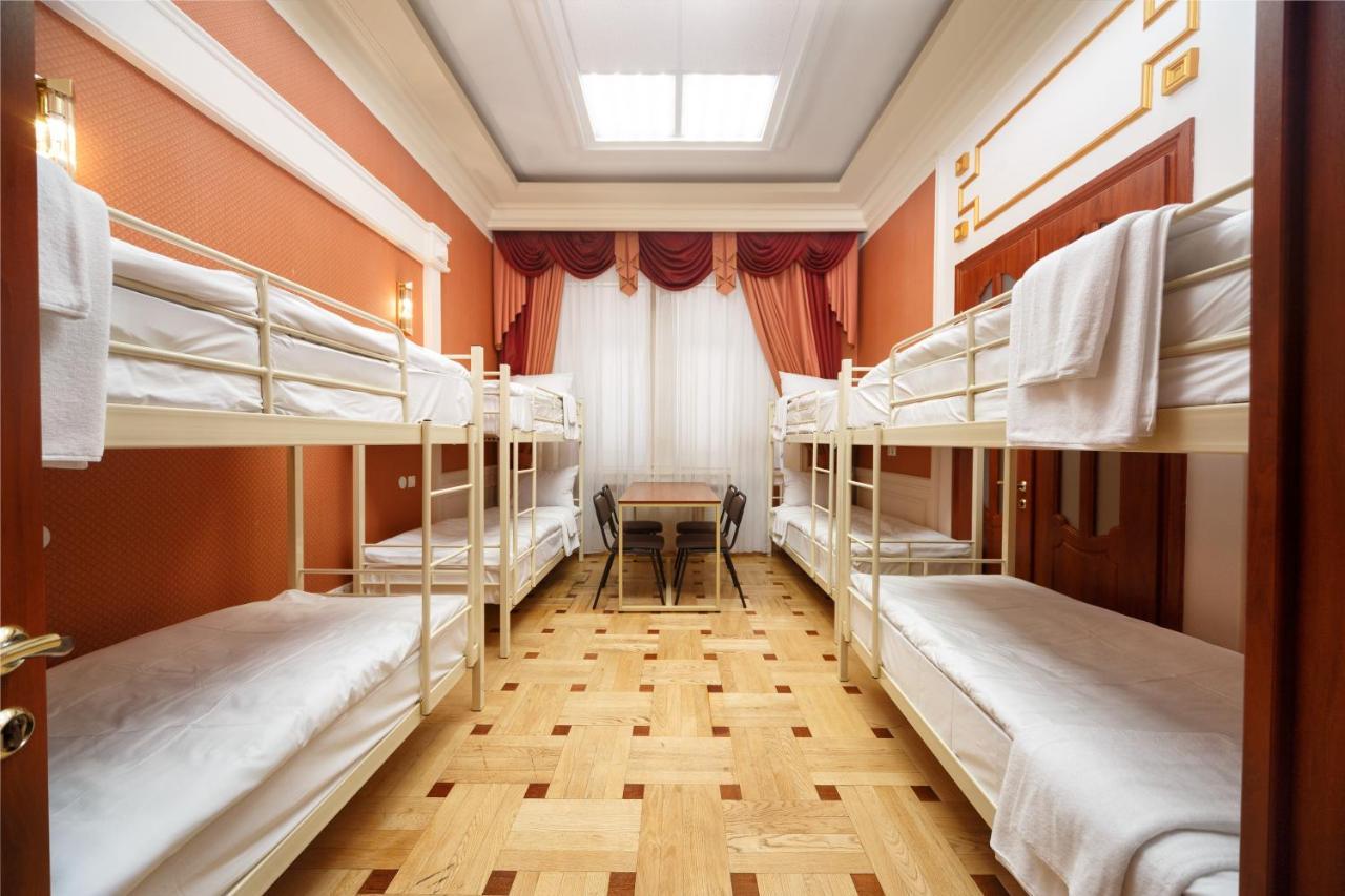 Hostel Suputnyk Львов Экстерьер фото
